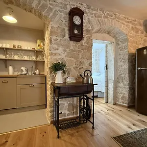 https://villa-di-piazza.in-istria.net